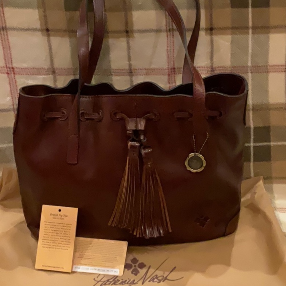 Patricia Nash Bucket style bag in British Tan